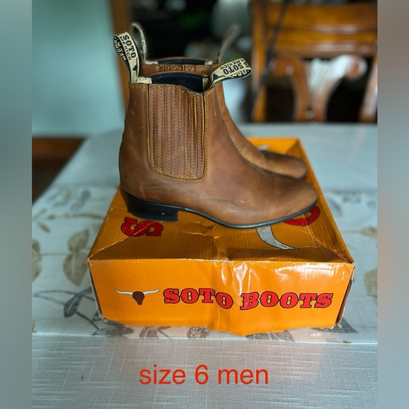 We are just trying to get rid of old things! - Picture 2 of 3